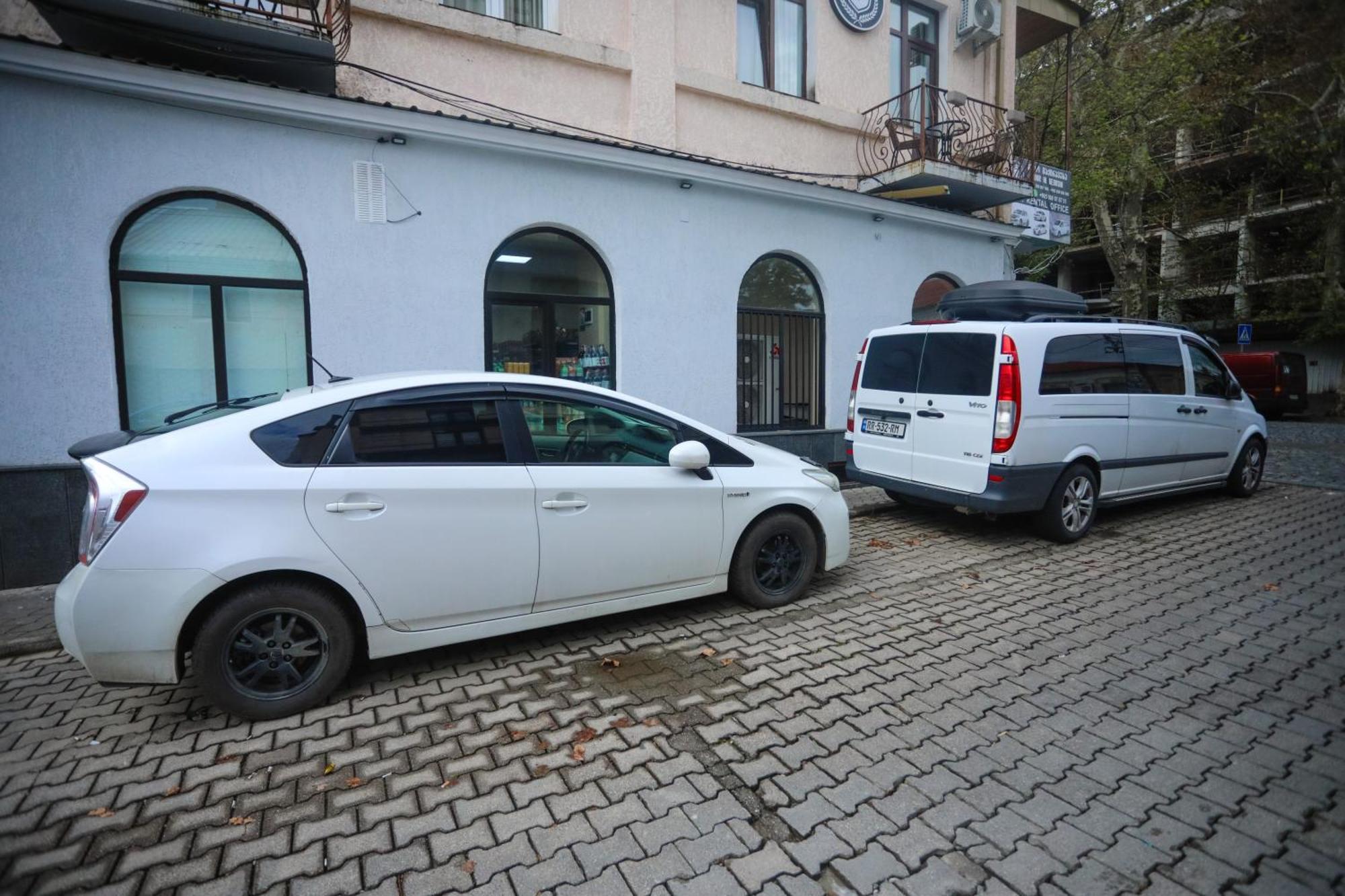 Sayulia Kutaisi Bagian luar foto