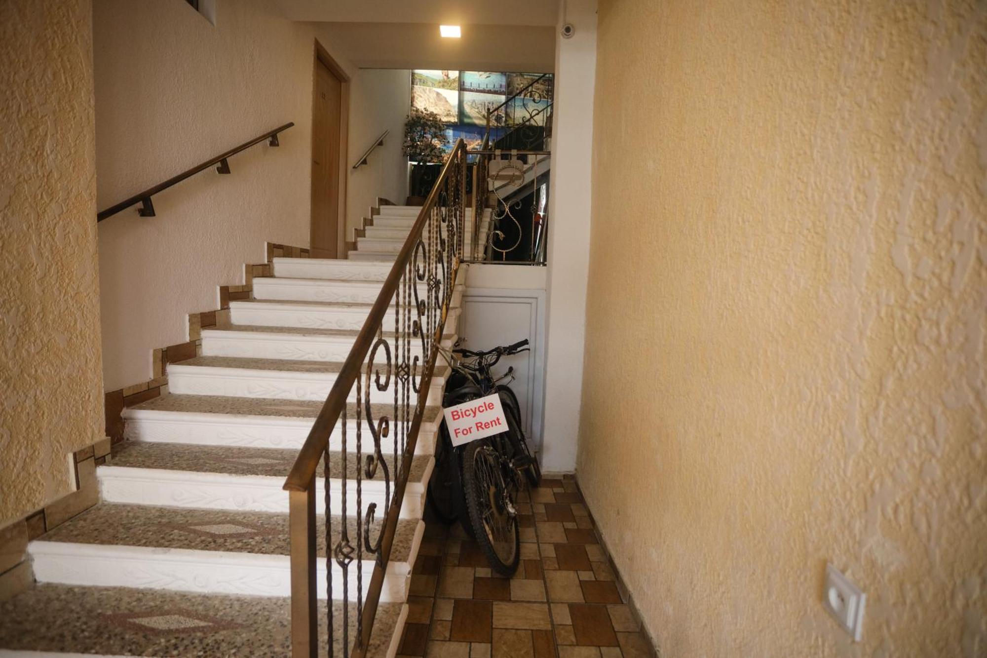 Sayulia Kutaisi Bagian luar foto